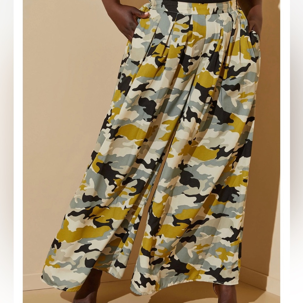 BN Camo Print Wide Leg Pants Size 23/24 & 26/28 - Picture 3 of 14